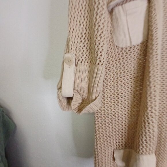 UEC Jaclyn Smith Tan Knit Cardigan with pockets size medium - Picture 3 of 8